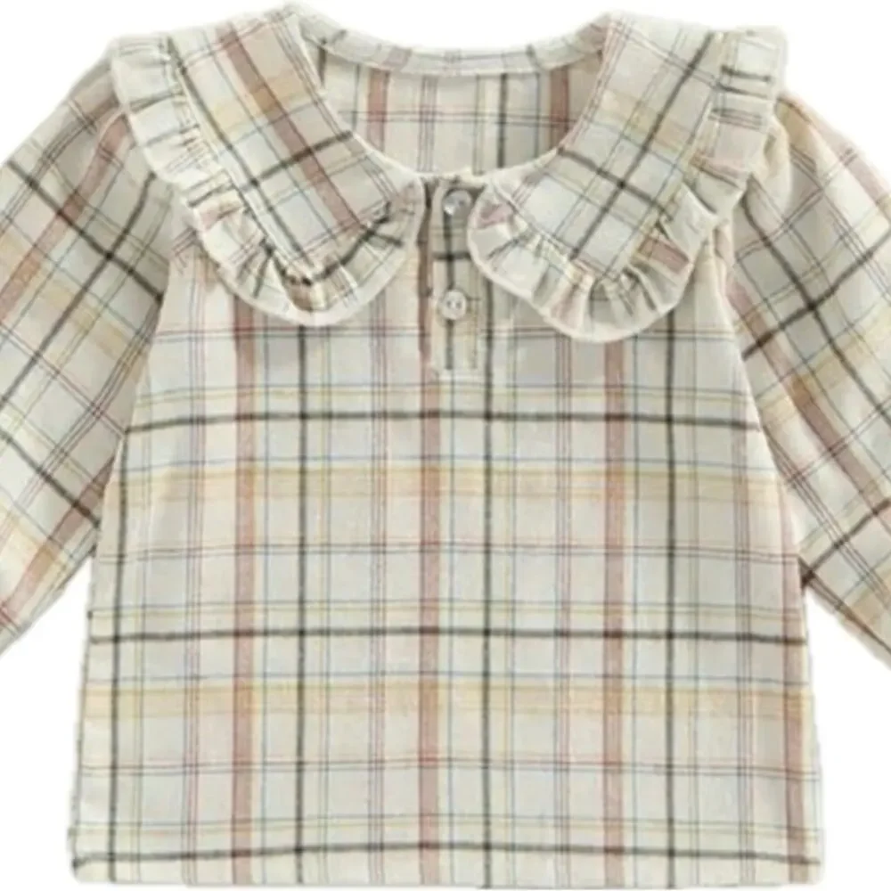 New girl’s lace trimmed denim shorts 5T
